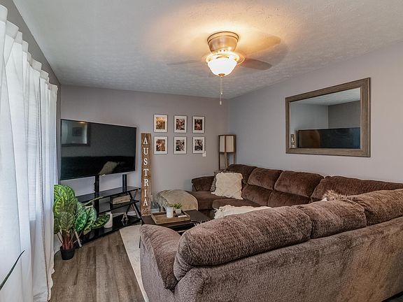 2nd image of 1339 Fernwood Dr