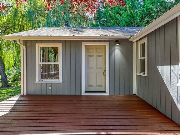 3rd image of 5717 SE Salquist Rd
