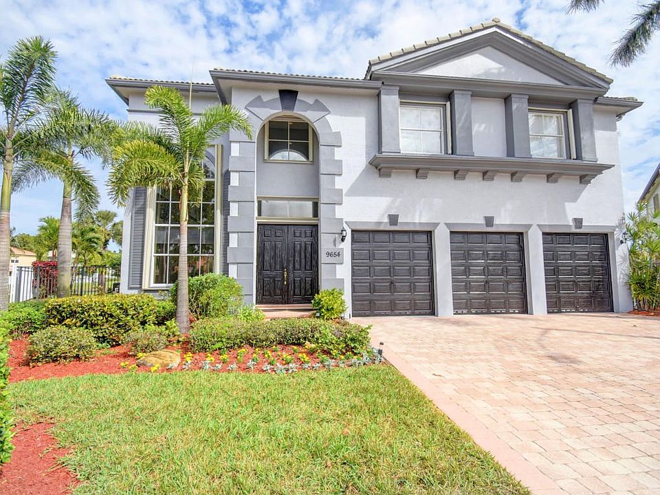 9654 Worswick Ct. Excelsior Model