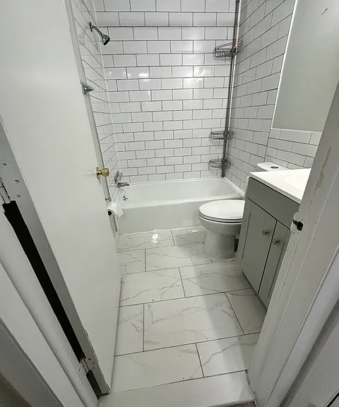 1800 Jefferson Park Ave #91 — Photo 12
