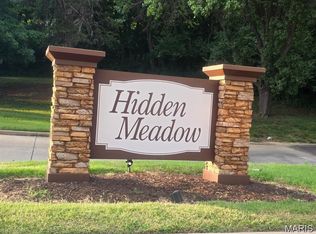 13322 Hiddendale Ln, Ballwin, MO 63021