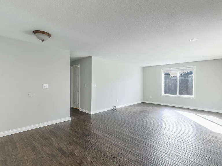 8400 NE 157th Ave — Photo 15