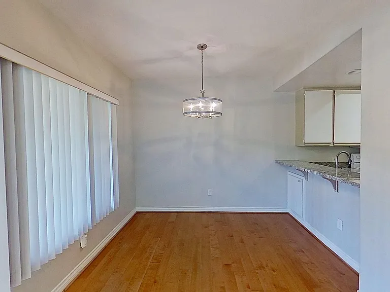 2960 Champion Way #304 — Photo 4