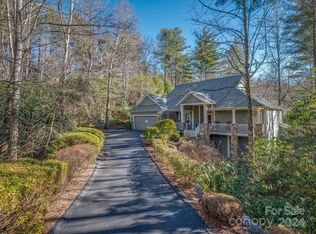 137 Chattooga Run, Hendersonville, NC 28739