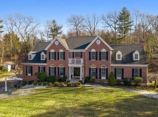 31 Greenwood Rd, Hopkinton, MA 01748