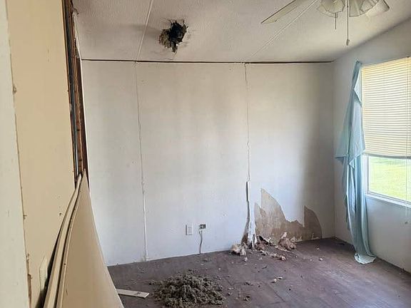 4th image of 503 N Texas St