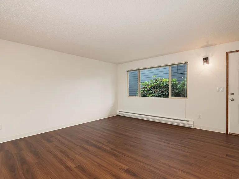 Cascade Vista — Photo 24