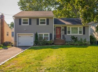 1838 Vauxhall Rd, Union, NJ 07083
