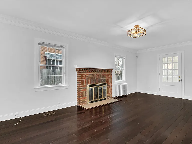 1002 Chillum Rd — Photo 37