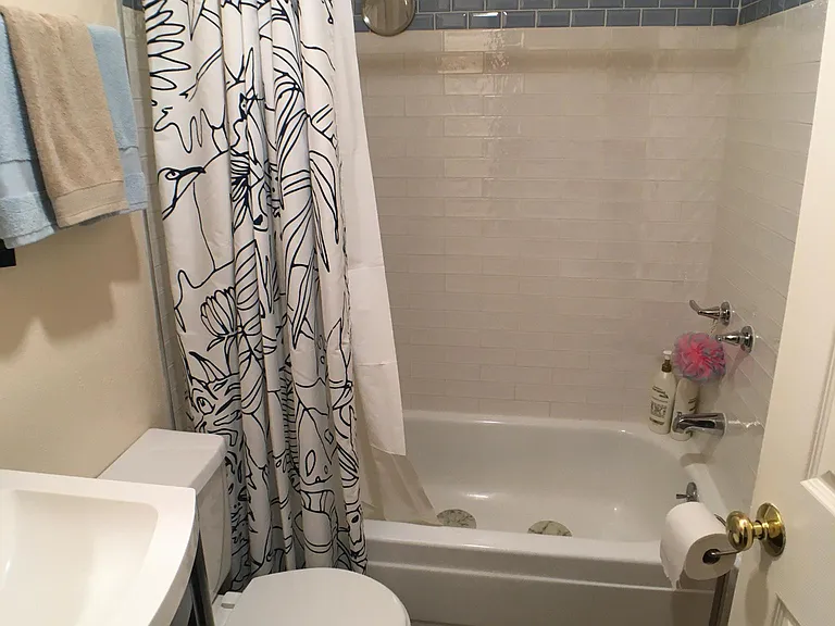 1310 N Corona St #12 — Photo 10