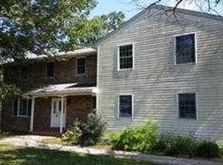 772 Crestwood Dr, Telford, PA 18969