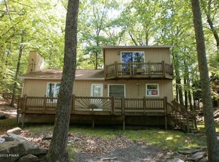 608 Edinburgh Rd, Bushkill, PA 18324