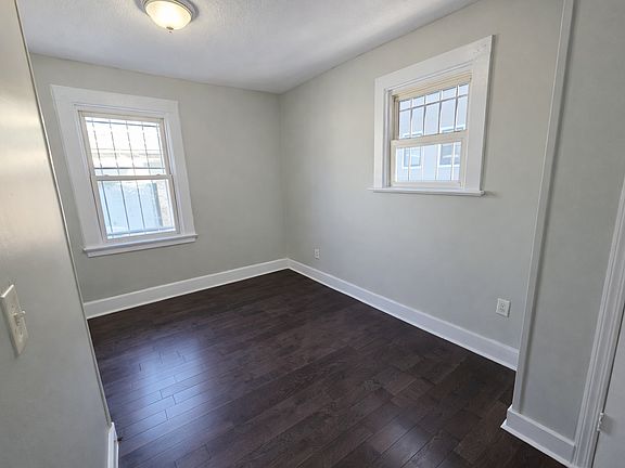 4th image of 9 Tillinghast St Floor 1