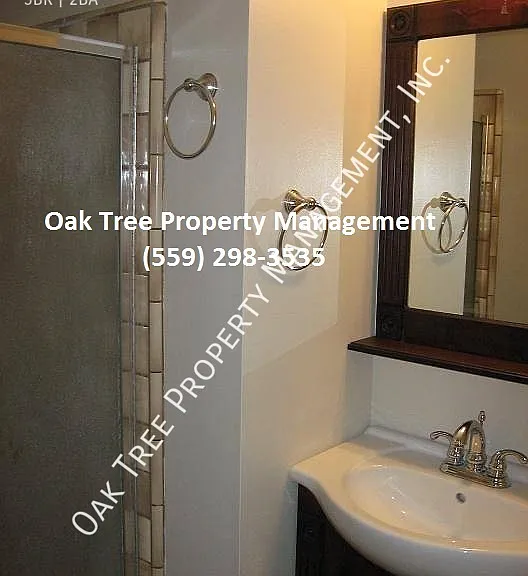 608 W Scott Ave — Photo 5