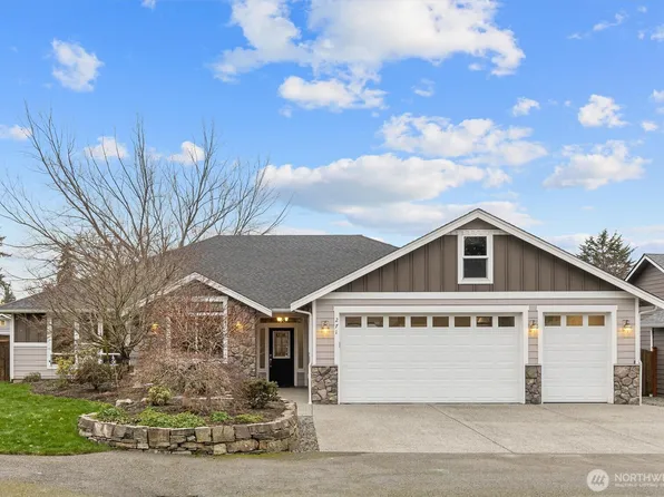 271 N Scotland Drive, Camano Island, WA 98282
