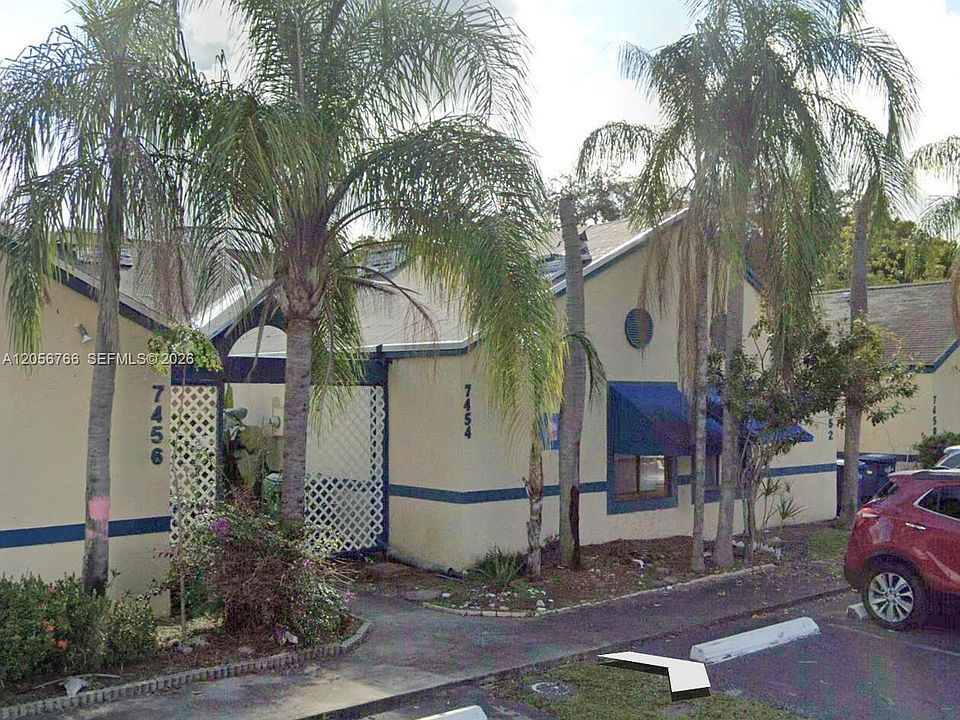 1st image of 7454 NW 34th St