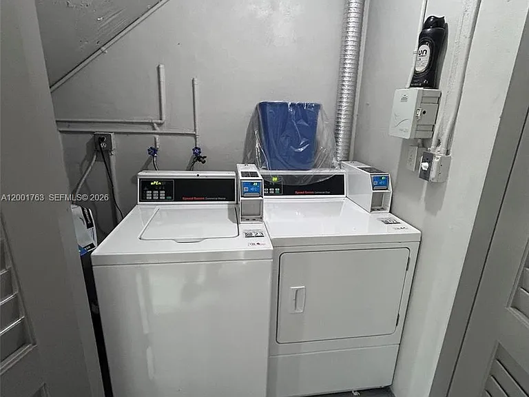 10403 N Kendall Dr #A209 — Photo 27