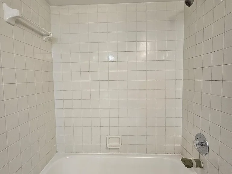 1440 Windorah Way #B — Photo 7