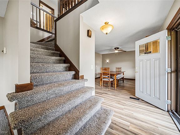 5th image of 10610 Ridgewater Dr