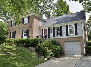 11309 Old Club Rd, Rockville, MD 20852