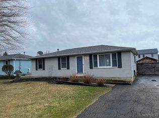 5928 Elmhurst Rd, Lake View, NY 14085