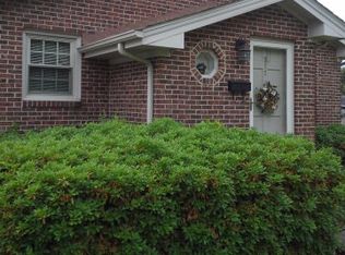 911 E 13th St, Roanoke Rapids, NC 27870