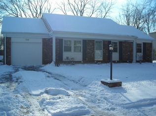 930 Dunham Ln, Buffalo Grove, IL