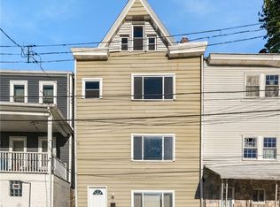 121 Lippert St, Pittsburgh, PA 15209