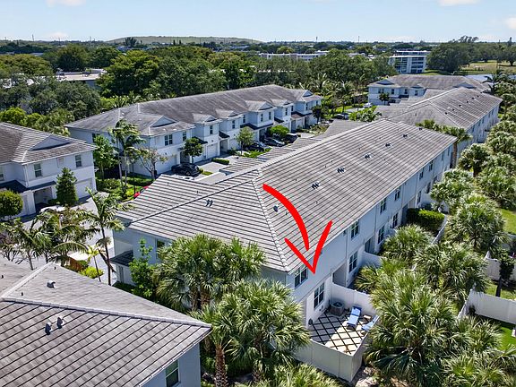 2nd image of 1835 Sandpiper Pointe Place