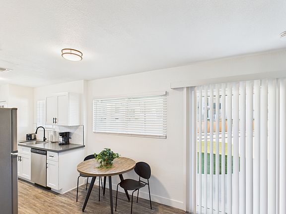 5th image of 4625 N 73rd St #1001