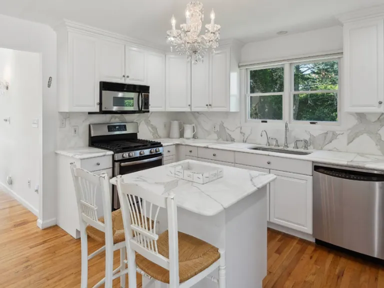 8 S Pond Rd — Photo 11