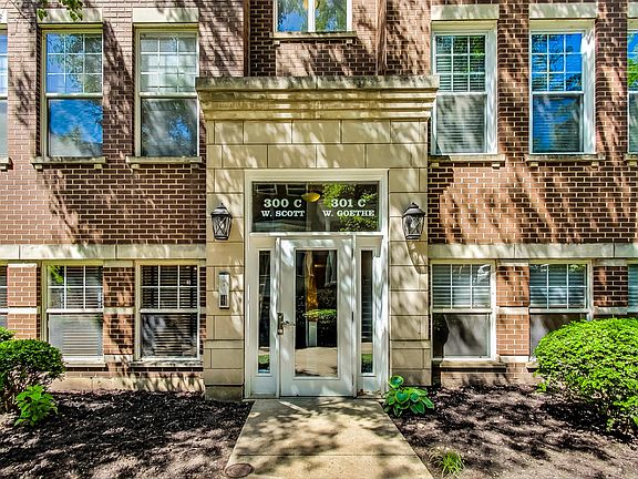 2nd image of 301 W Goethe St #3C