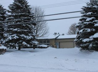 843 S Court Ave, Gaylord, MI 49735