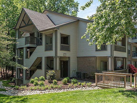 2nd image of 2344 Hickory Creek Dr