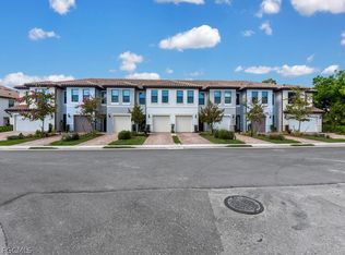 1477 Weeping Willow Ct, Cape Coral, FL 33909