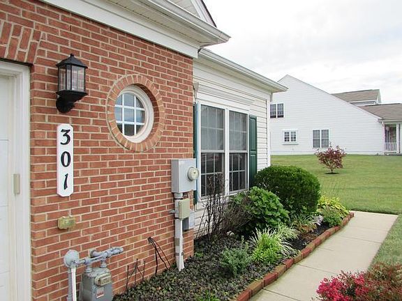 Walkway to Front Door