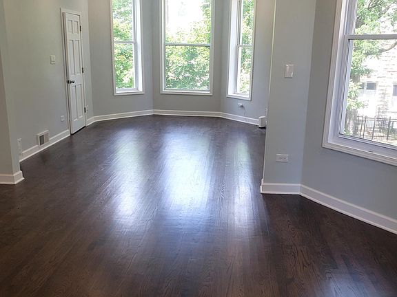 2nd image of 2629 W Evergreen Ave #2