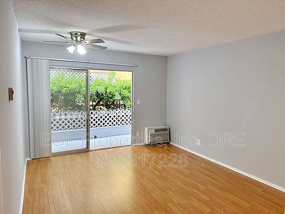 5th image of 7225 Hollywood Blvd #E221
