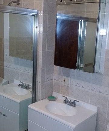 3rd image of 2321 W Grenshaw St #1