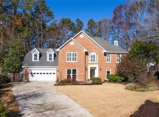 450 Ridge Ct, Alpharetta, GA 30009