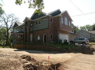 2150 Cardinal Ln, Mound, MN 55364