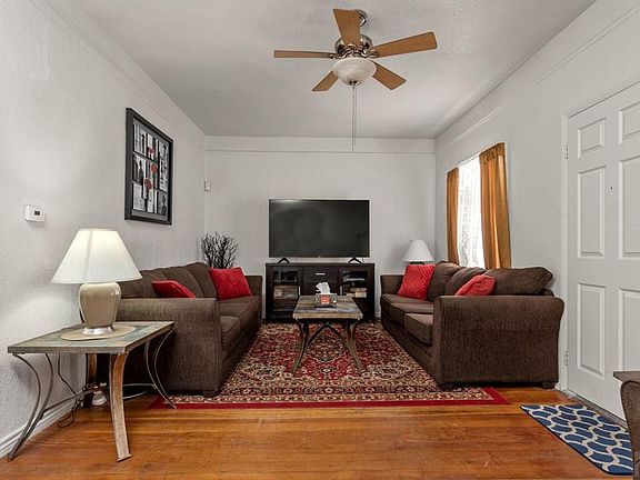 5th image of 715 Van Buren St