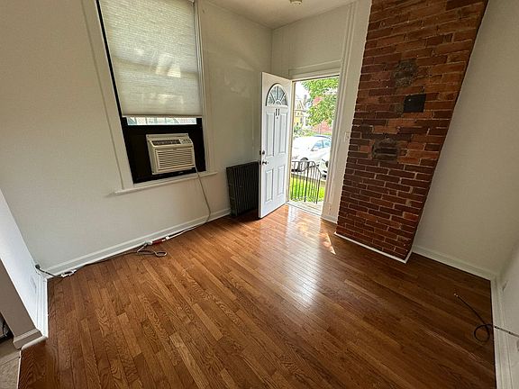 4th image of 368 S Atlantic Ave APT 11
