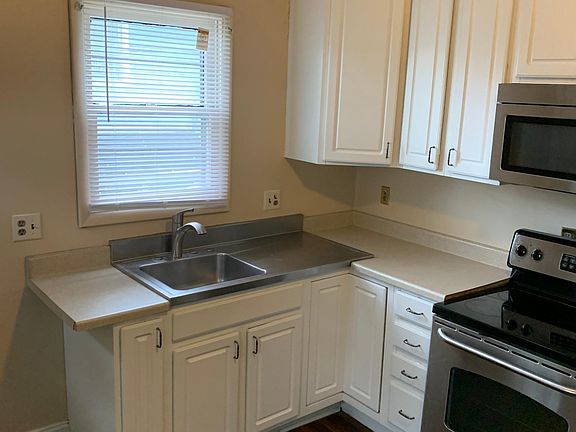 5th image of 203 E Duncan St