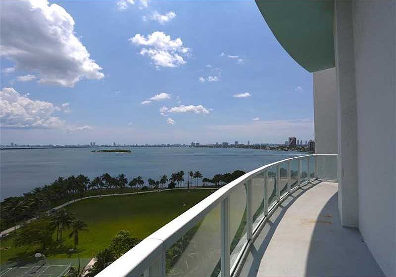 1st image of 1900 N Bayshore Dr APT 1007