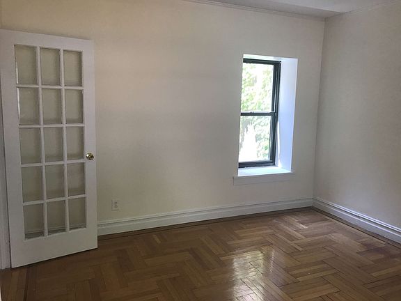 5th image of 128 E 29th St APT A