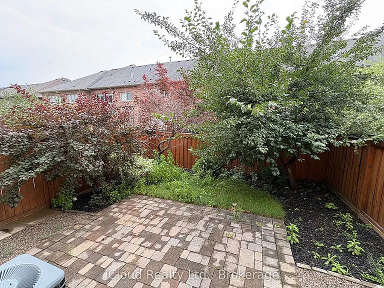 2466 Village Cmn — Photo 19