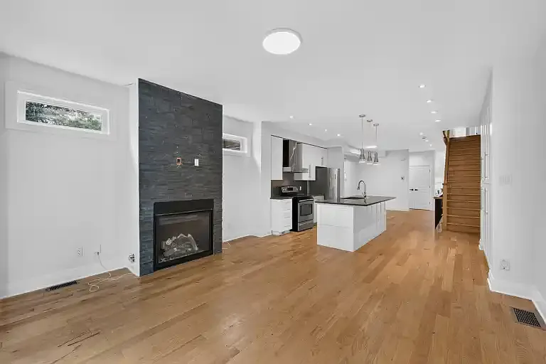 60 Young St #1A — Photo 10