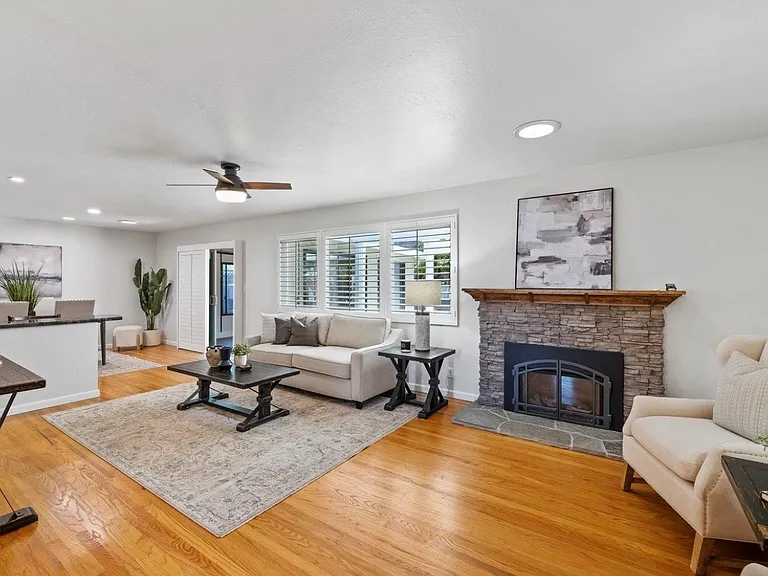 8796 Bandon Dr — Photo 6