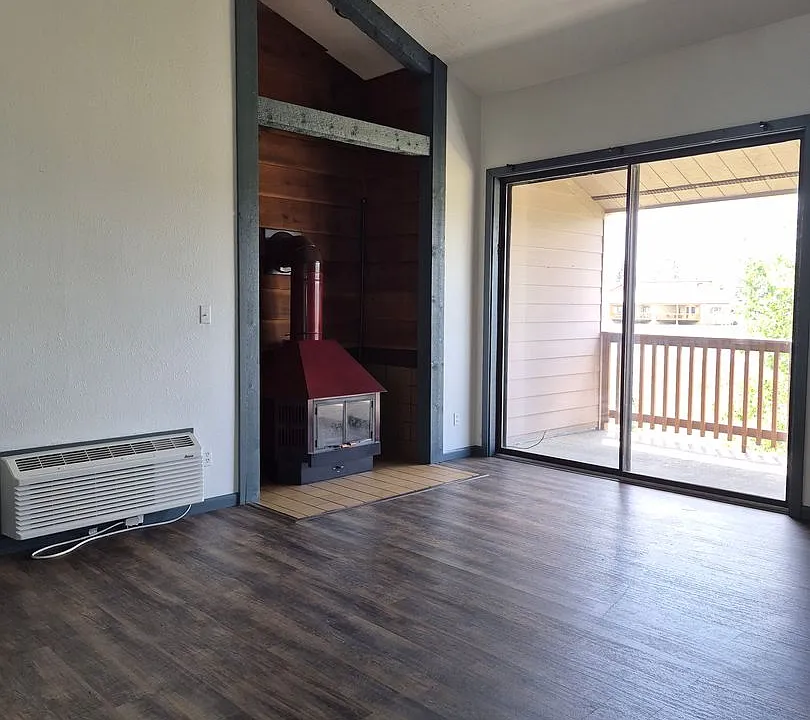 89 Valley View Dr #3196